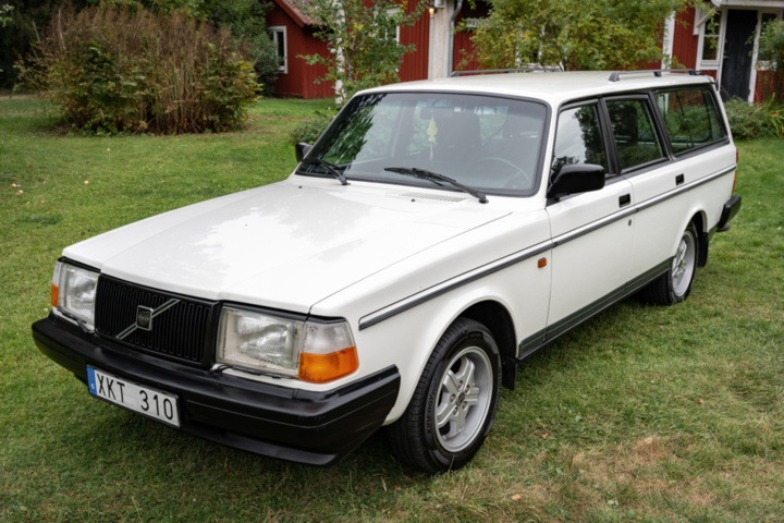 1251290-48 Volvo 240 Kombi 2.0 Manuell, 111hk -1992