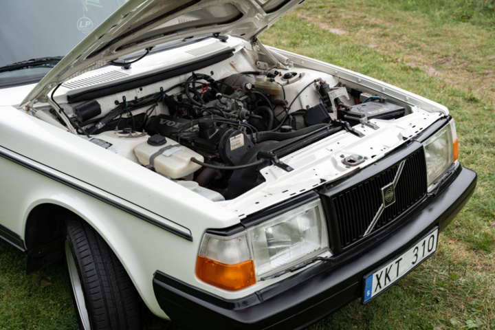 1251290-61 Volvo 240 Kombi 2.0 Manuell, 111hk -1992