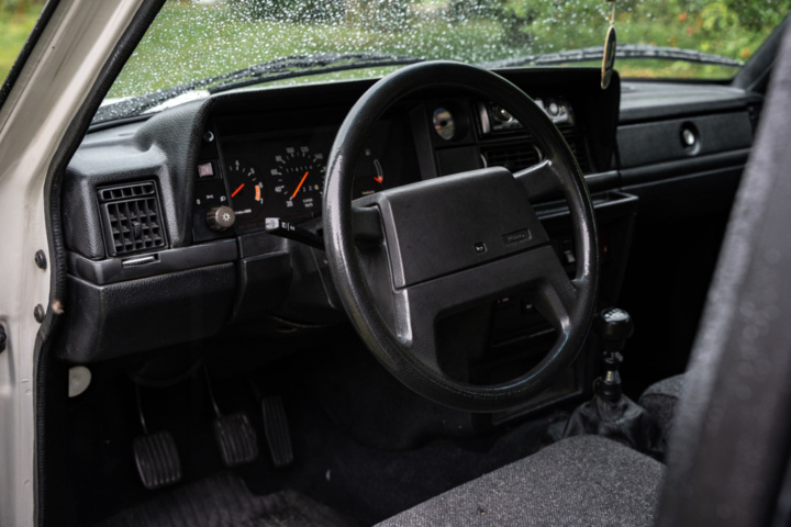 1251290-93 Volvo 240 Kombi 2.0 Manuell, 111hk -1992