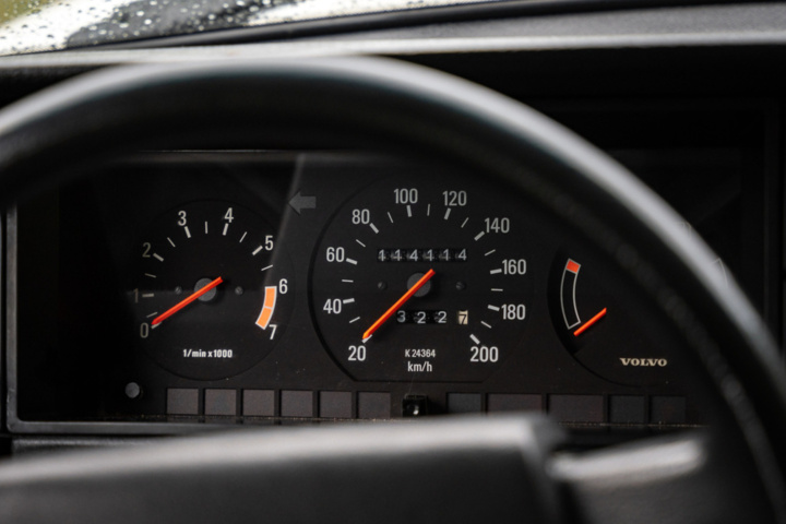 1251290-105 Volvo 240 Kombi 2.0 Manuell, 111hk -1992