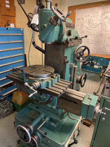 1194299-7 Aciera F4 with digital table