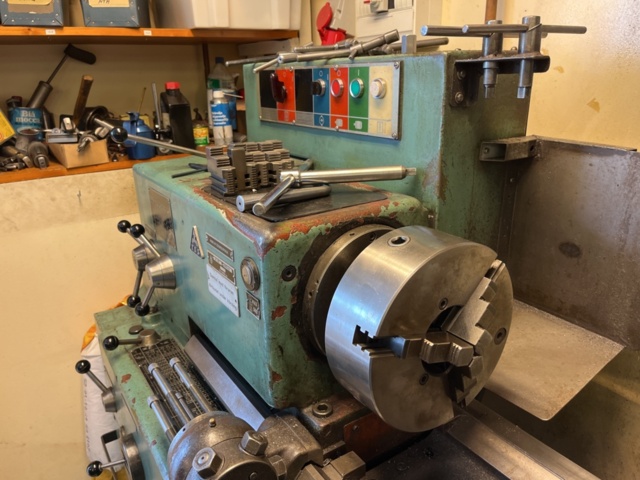 1194301-6 Lathe - TOS SN40B