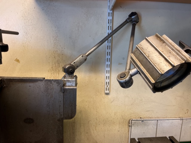 1194301-11 Lathe - TOS SN40B