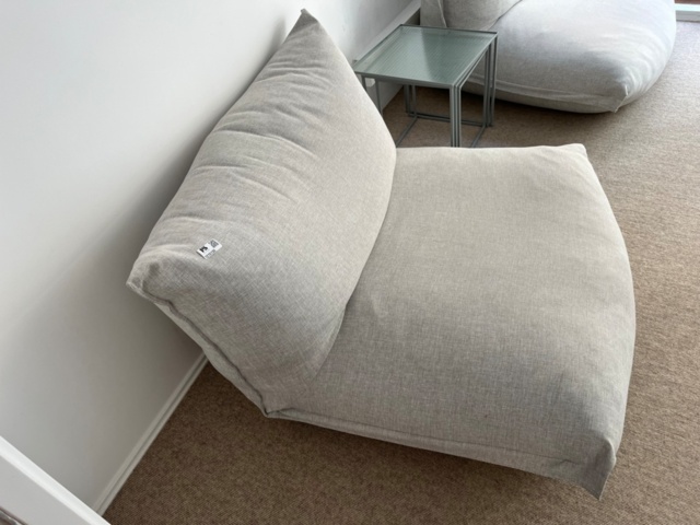 1215135-9 Loungefåtöljer x2 Fatboy & sidobord