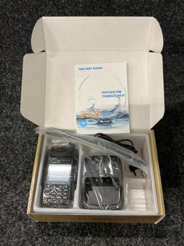 1252068-6 2 st Walkie Talkie UNIWA-8900
