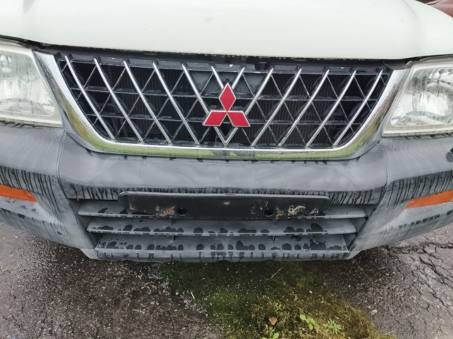 1236904-18 Mitsubishi L200 Club Cab 2.5 TD -2002 Repair item