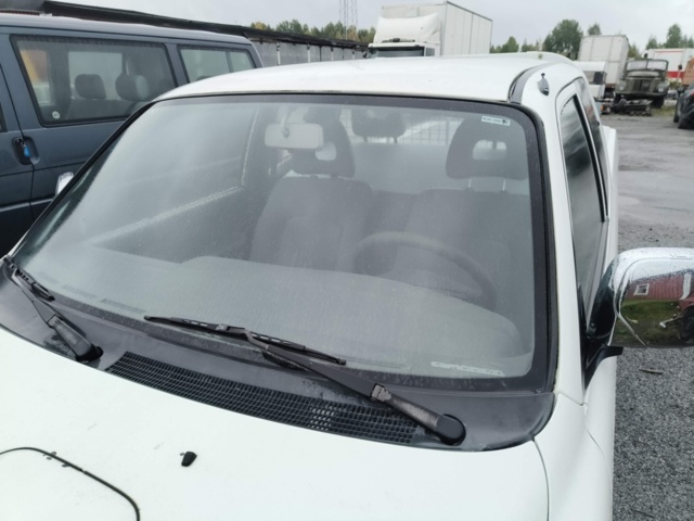 1236904-23 Mitsubishi L200 Club Cab 2.5 TD -2002 Repair item