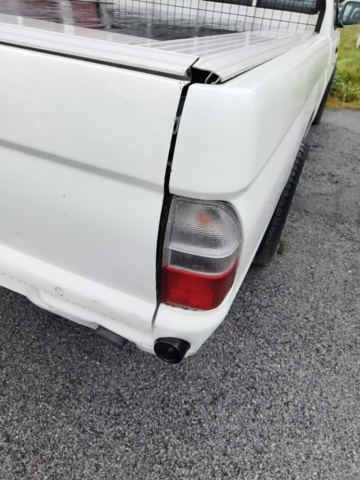 1236904-40 Mitsubishi L200 Club Cab 2.5 TD -2002 Repair item