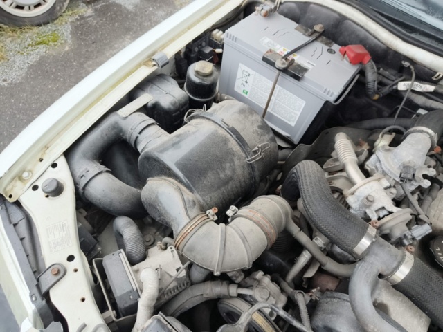 1236904-55 Mitsubishi L200 Club Cab 2.5 TD -2002 Repair item