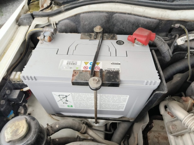 1236904-56 Mitsubishi L200 Club Cab 2.5 TD -2002 Repair item