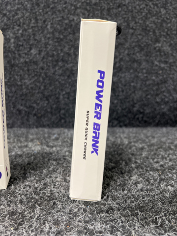 1252772-3 2 Powerbanks BY-122