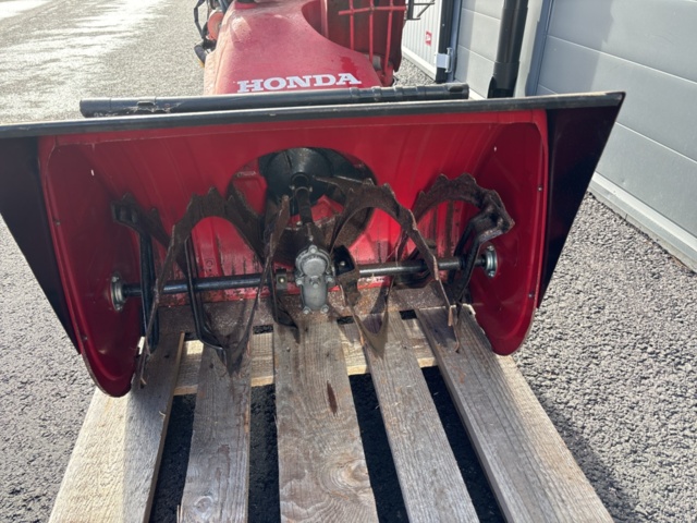 1135469-3 Honda HS 828 snow thrower