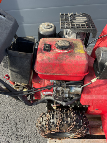1135469-5 Honda HS 828 snow thrower