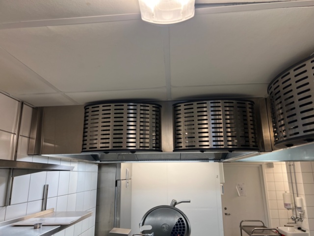 953340-1 Ventilation ceiling large kitchen Jeven 140x150 cm