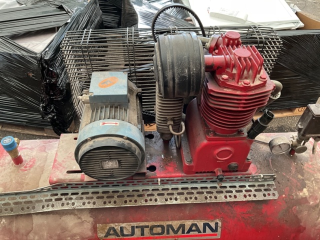 1206576-2 Air compressor Automan 304 T