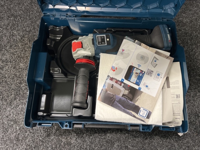 1253539-7 Angle grinder Bosch GWX 18V-15 SC