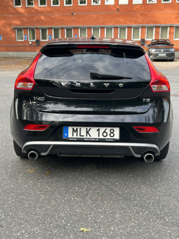 1235084-4 Volvo V40 T5 Geartronic, 254hk -2014