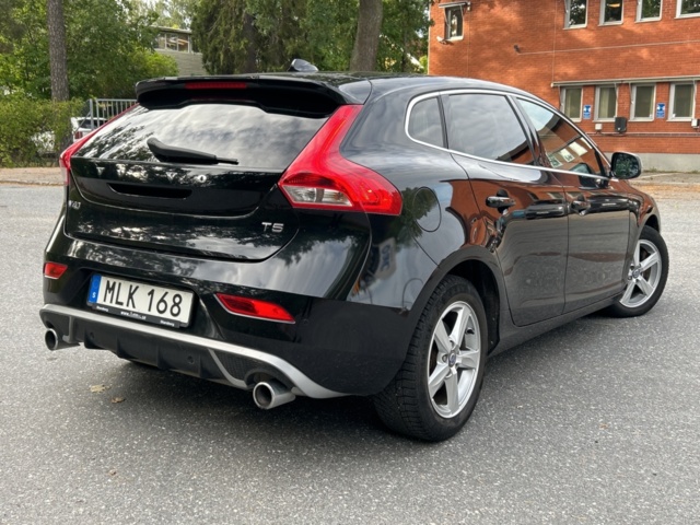 1235084-5 Volvo V40 T5 Geartronic, 254hk -2014