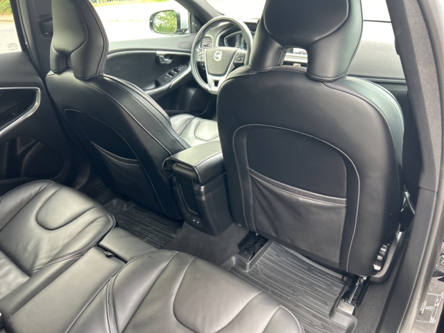 1235084-27 Volvo V40 T5 Geartronic, 254hk -2014