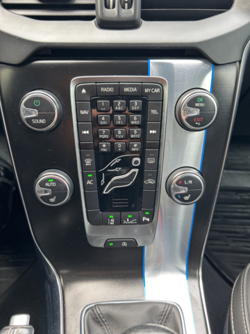 1235084-17 Volvo V40 T5 Geartronic, 254hk -2014