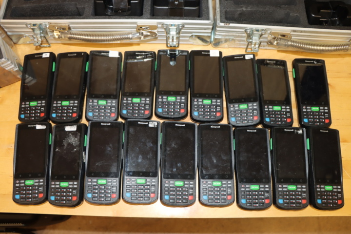 1173774-1 18 Honeywell ScanPal EDA50K PDAs with charger