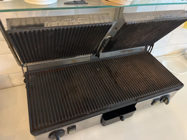 1244513-4 Clamp grill double - Milan toast 1605x