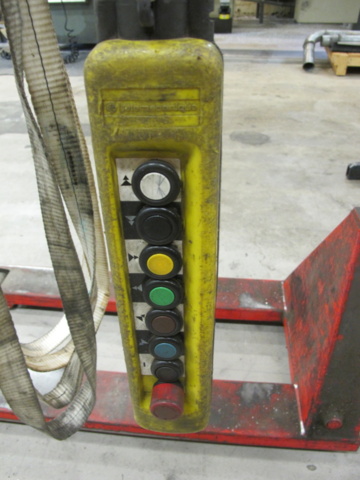 1221799-2 Traversing track with traverse