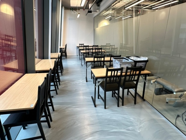 956553-1 25 chairs Ikea Stefan black