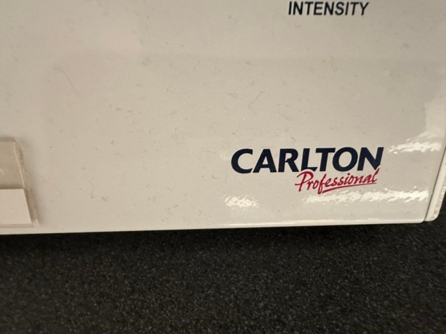 956587-2 Microcurrent instrument Carlton CC 2000 Ultra Visage