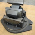 1221912-2 Machine vise on protractor