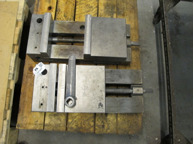 1221922-3 Maskinskruvstycken 2 st