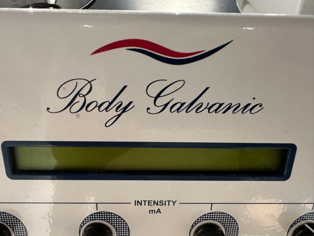 956593-3 Body galvanic instrument Carlton CC 2313