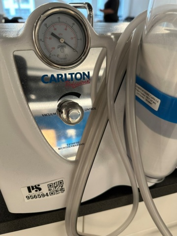 956594-2 Microdermabrasion instrument Carlton CC 3010