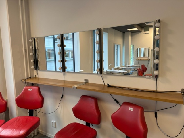 956646-3 3 mirrors Hovet Ikea, 4 wall lamp strips Musik Ikea, 2 shelves Lack Ikea