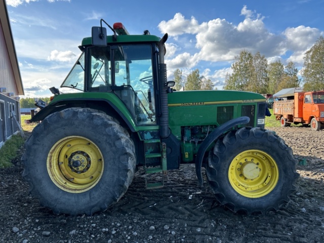 1237513-4 Tractor John Deere 7800 4WD -2000 (10786 hours)