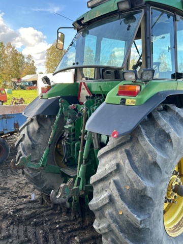 1237513-7 Tractor John Deere 7800 4WD -2000 (10786 hours)