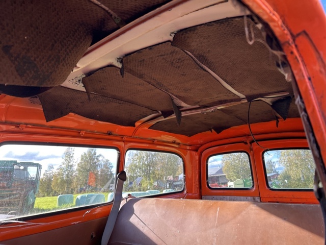 1237517-32 Volvo P210 Duet "Televerkare" -1967