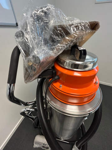 1250410-12 Wet vacuum cleaner Husqvarna W70p