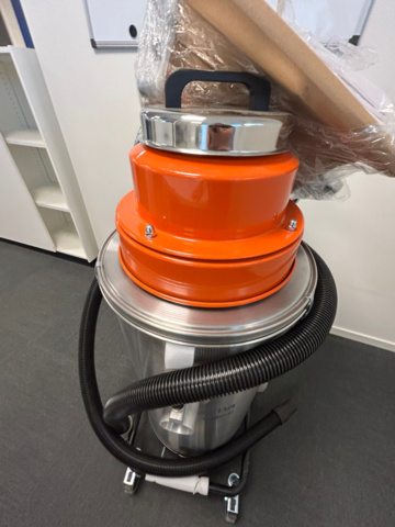 1250410-13 Wet vacuum cleaner Husqvarna W70p