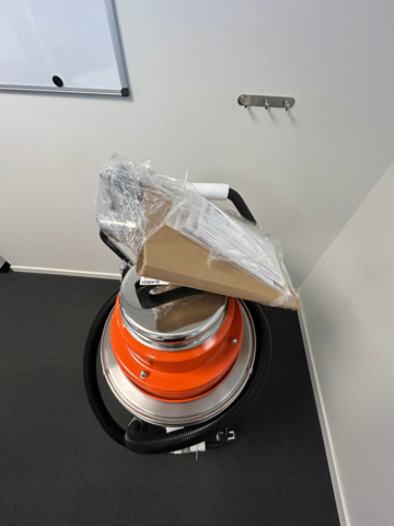 1250410-21 Wet vacuum cleaner Husqvarna W70p