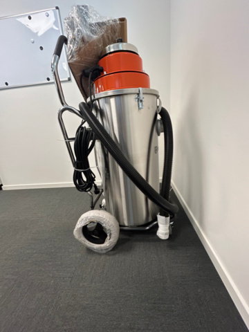 1250410-22 Wet vacuum cleaner Husqvarna W70p