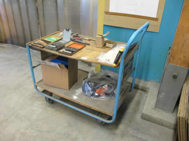 1222086-4 Rullvagn med stansar, med mera