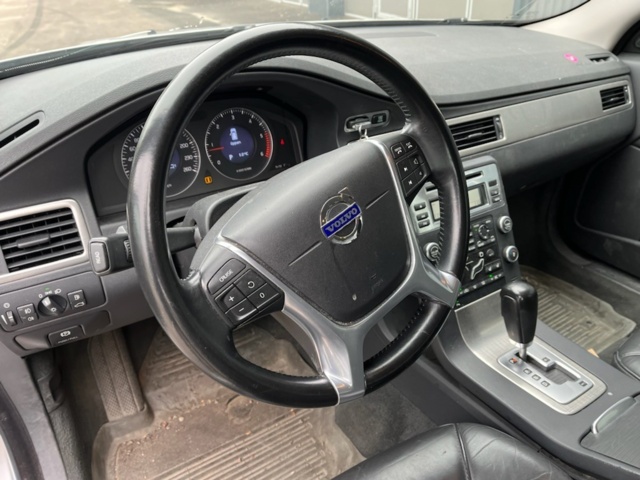 1246407-23 Volvo V70 2.4D Geartronic, 175hp, 2010