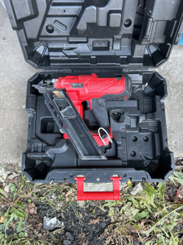 1248978-1 Nail gun without charger and battery - Milwaukee M18 FFN-OC