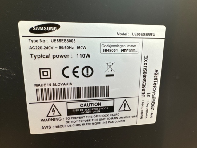 1256902-4 Samsung 55 inch TV on rollable stand