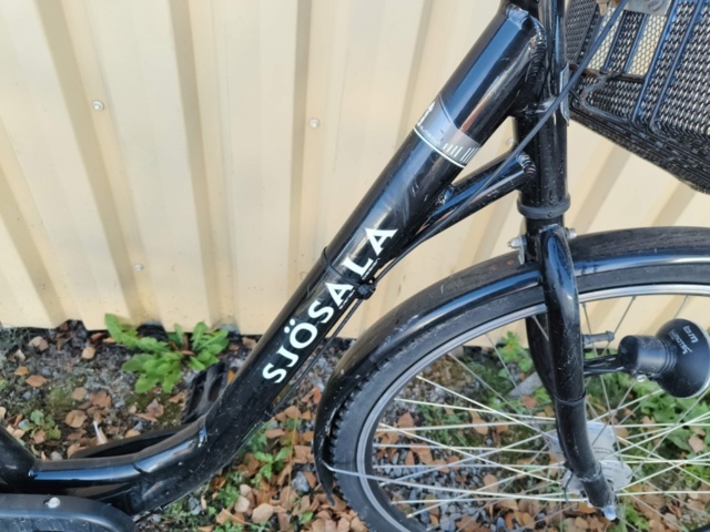 1236982-14 Women's bike Sjösala