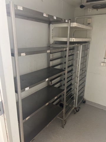 1244600-6 Refrigerator and freezer for disassembly