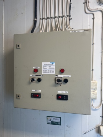 1244600-16 Refrigerator and freezer for disassembly