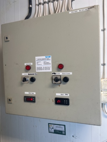 1244600-17 Refrigerator and freezer for disassembly