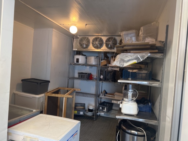 1244600-18 Refrigerator and freezer for disassembly